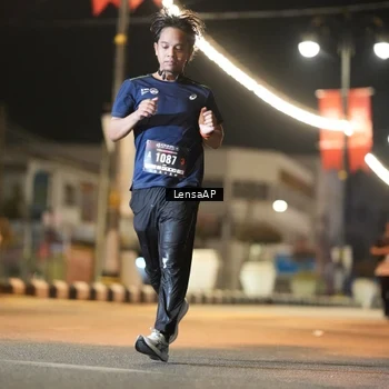 Runner Photo 5775993