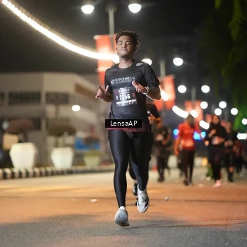 Runner Photo 5776021