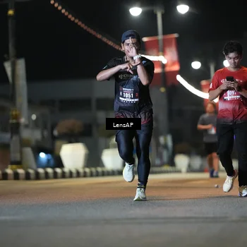 Runner Photo 5776070