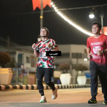 Runner Photo 5776079