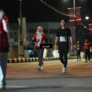 Runner Photo 5776177