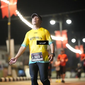 Runner Photo 5776475