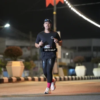 Runner Photo 5776724
