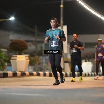 Runner Photo 5776882