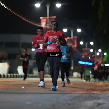 Runner Photo 5777035