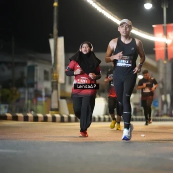 Runner Photo 5777117