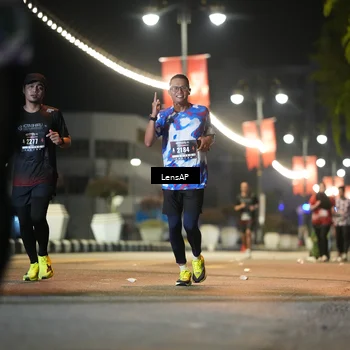 Runner Photo 5777159