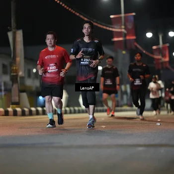 Runner Photo 5777240