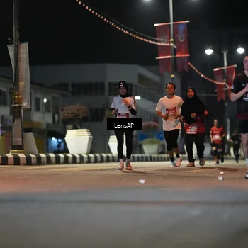 Runner Photo 5777249