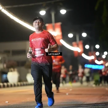 Runner Photo 5777343
