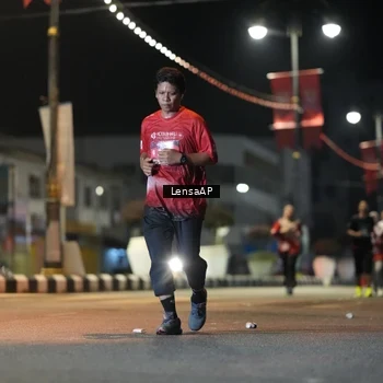 Runner Photo 5777345