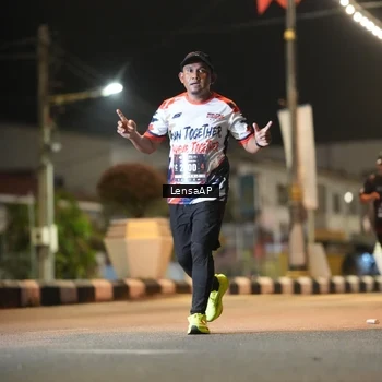Runner Photo 5777399