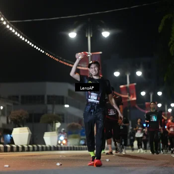 Runner Photo 5777413