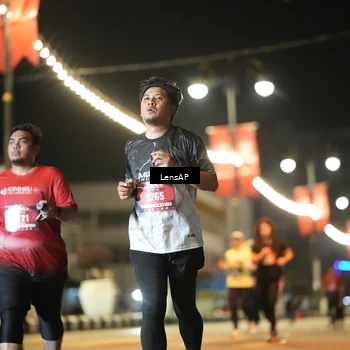 Runner Photo 5777420