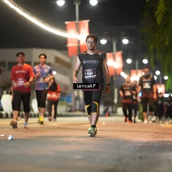 Runner Photo 5777517