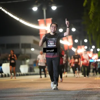 Runner Photo 5777778