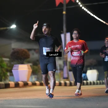 Runner Photo 5777980