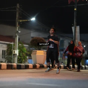Runner Photo 5778159