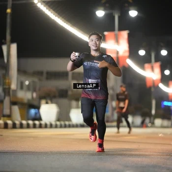 Runner Photo 5779344