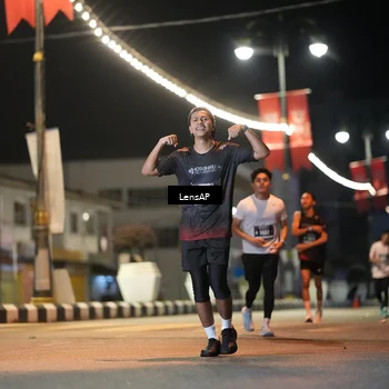 Runner Photo 5779365