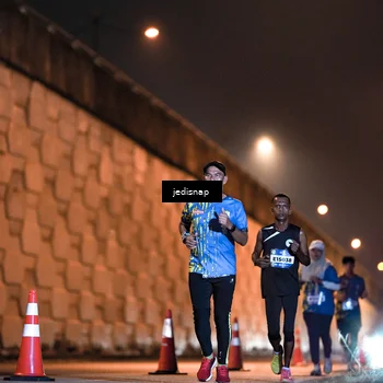 Runner Photo 5781235