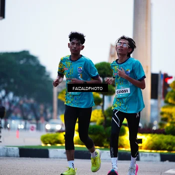 Runner Photo 5783149
