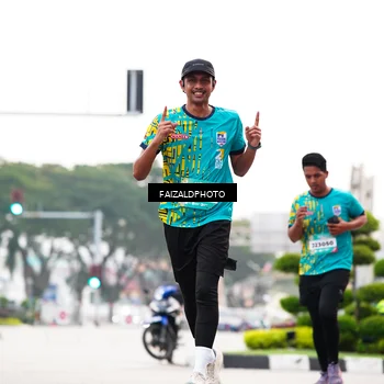 Runner Photo 5783870