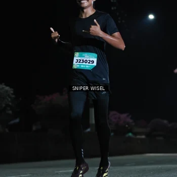Runner Photo 5785309