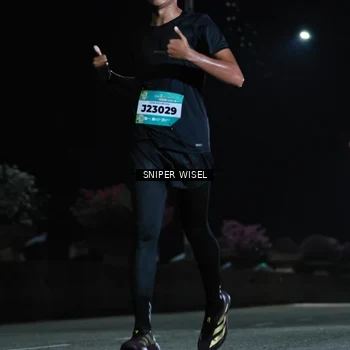Runner Photo 5785312