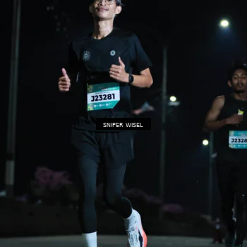 Runner Photo 5785671