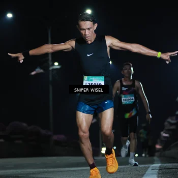 Runner Photo 5786054
