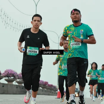 Runner Photo 5792024