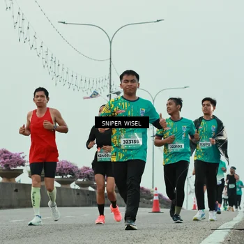Runner Photo 5792110