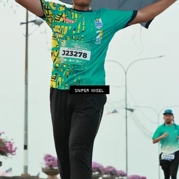 Runner Photo 5792123