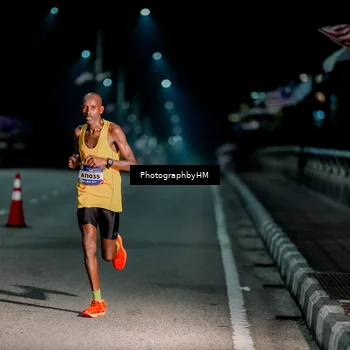 Runner Photo 5794700