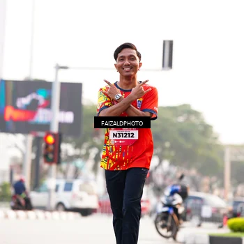 Runner Photo 5796110