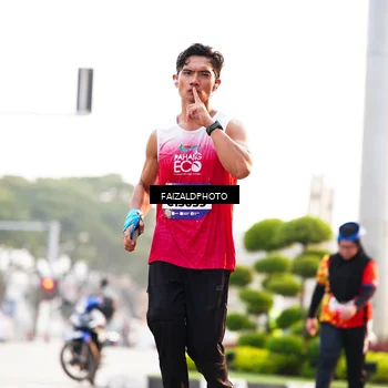 Runner Photo 5796202