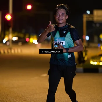 Runner Photo 5796846