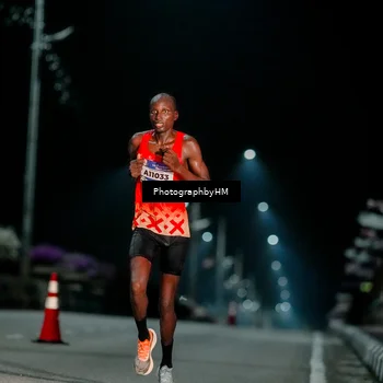 Runner Photo 5800144