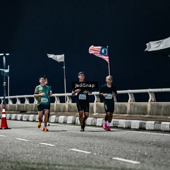 Runner Photo 5800843