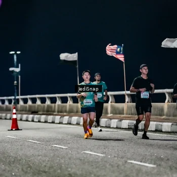 Runner Photo 5800846