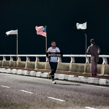 Runner Photo 5800854
