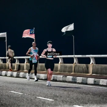 Runner Photo 5800857