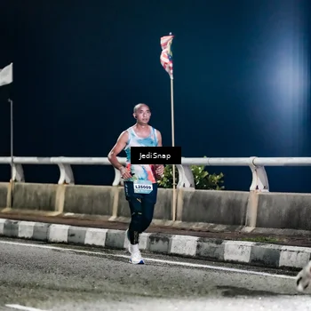Runner Photo 5800865