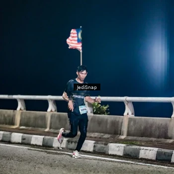 Runner Photo 5800877