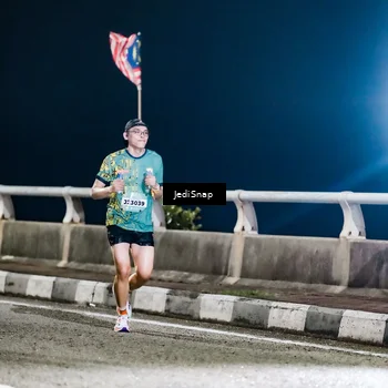 Runner Photo 5800915