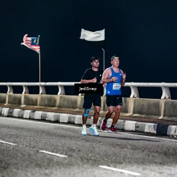Runner Photo 5800930