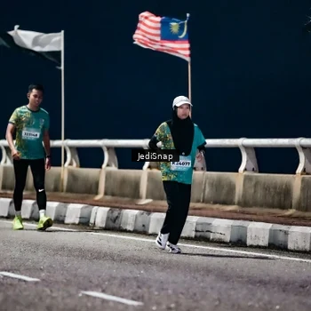 Runner Photo 5800935