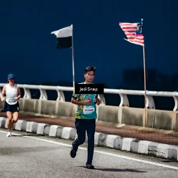 Runner Photo 5801000