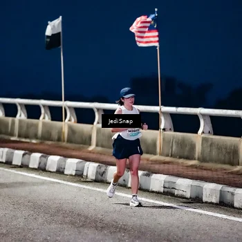 Runner Photo 5801010